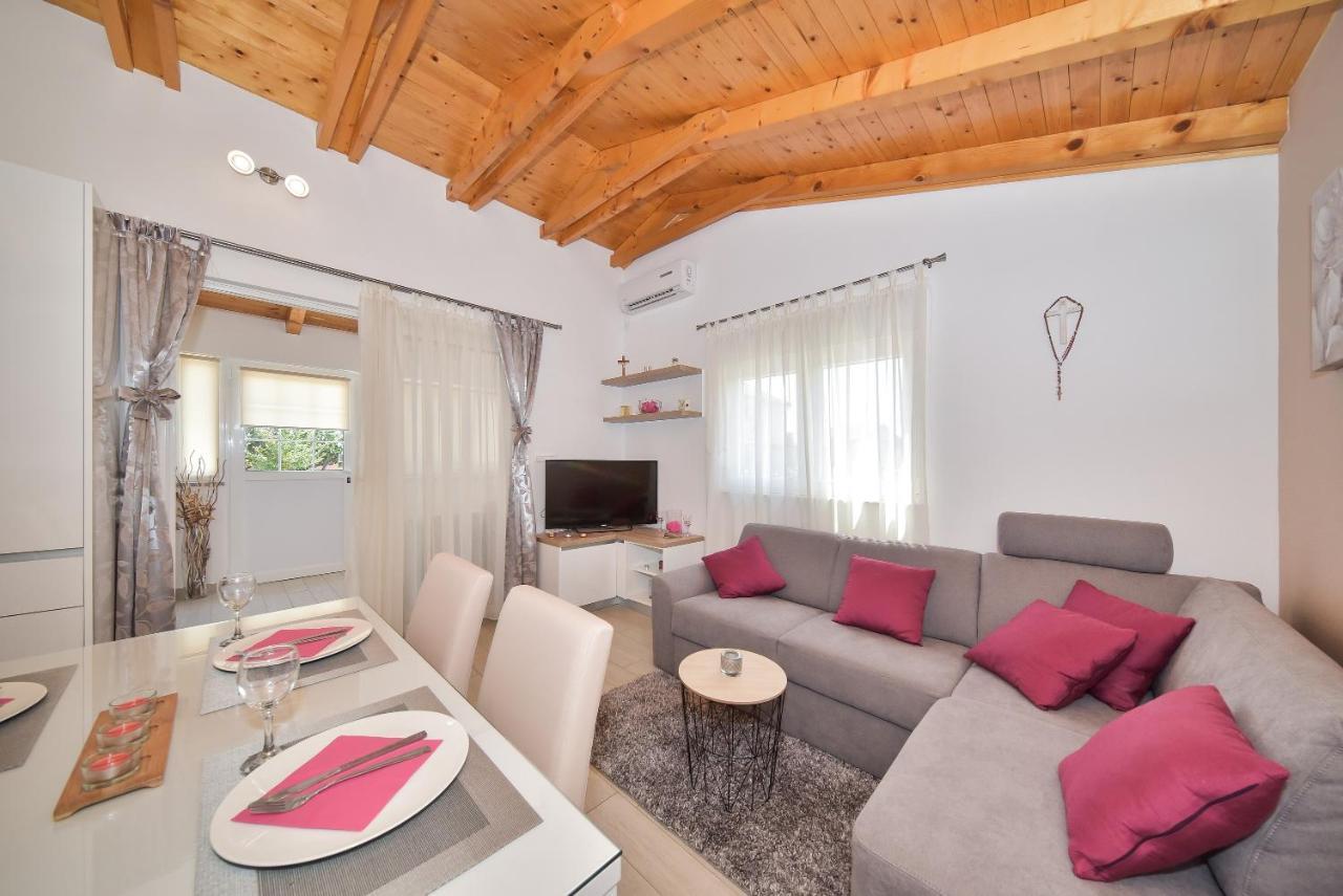 Apartment Irena Posedarje Bagian luar foto