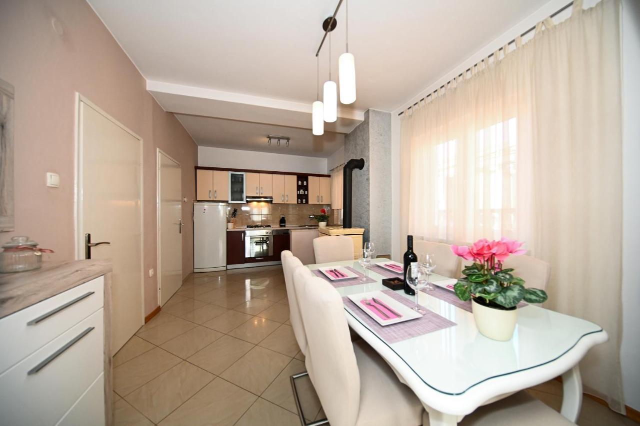 Apartment Irena Posedarje Bagian luar foto