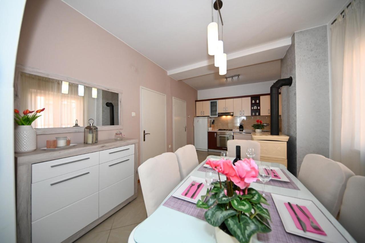 Apartment Irena Posedarje Bagian luar foto