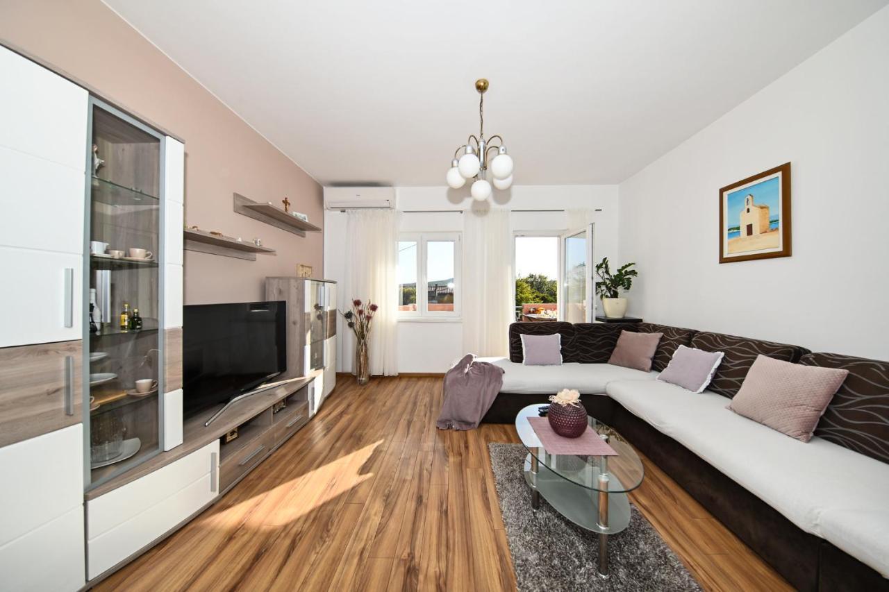 Apartment Irena Posedarje Bagian luar foto